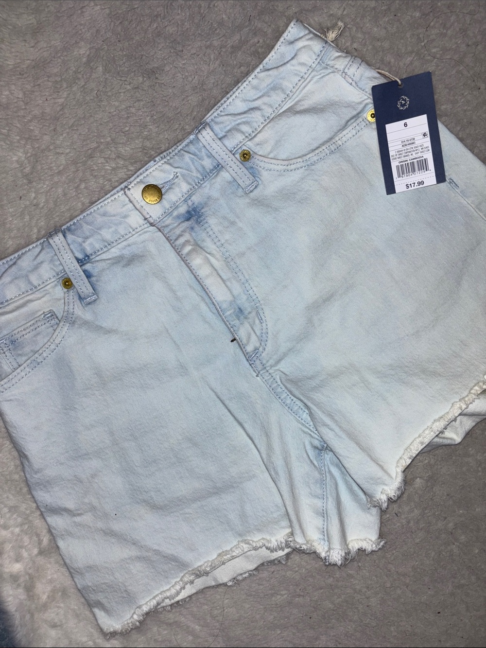 Universal Thread Light Blue High-Rise Denim Shorts with Frayed Hem